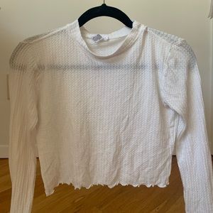 Cropped long sleeve shirt
